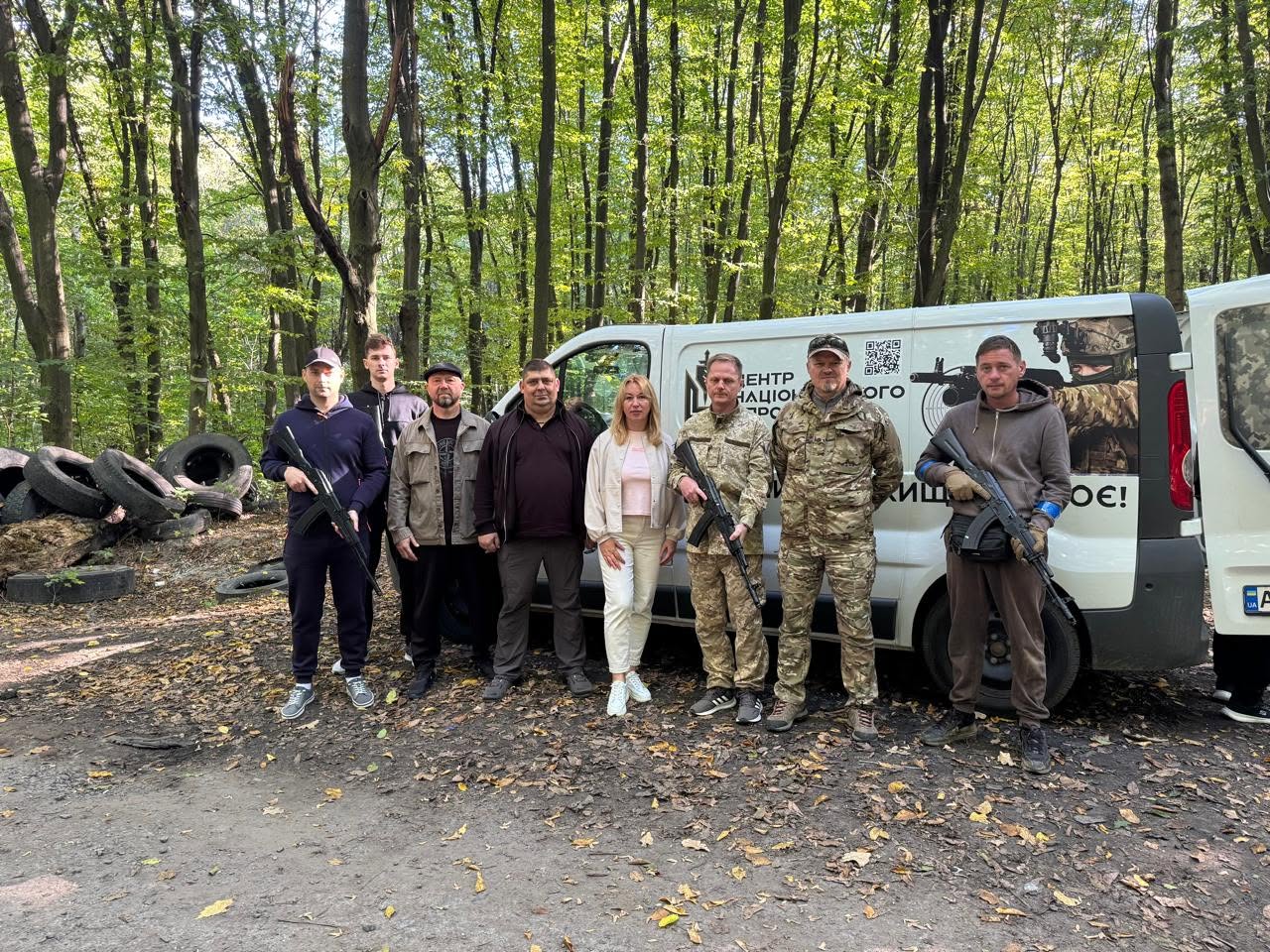 У Вінниці на Замковій горі вручили сертифікати черговій групі слухачів національного спротиву