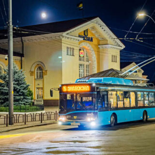 Громадський транспорт.
