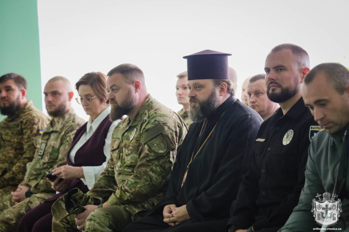 Архієпископ Павло відвідав поранених Захисників в одному з госпіталів Вінниччини
